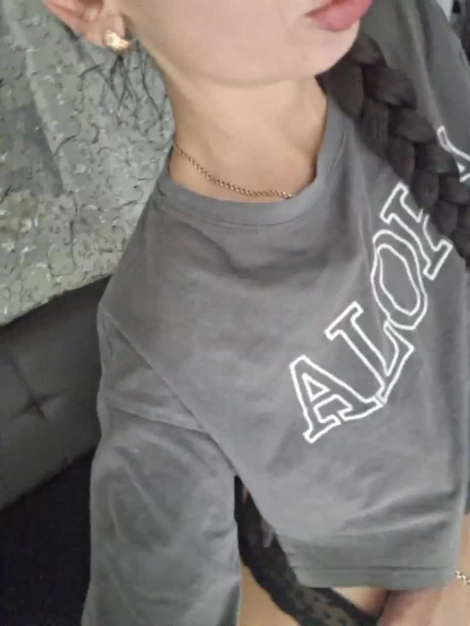 View or download file aureliyxxx on 2024-09-20 from bongacams