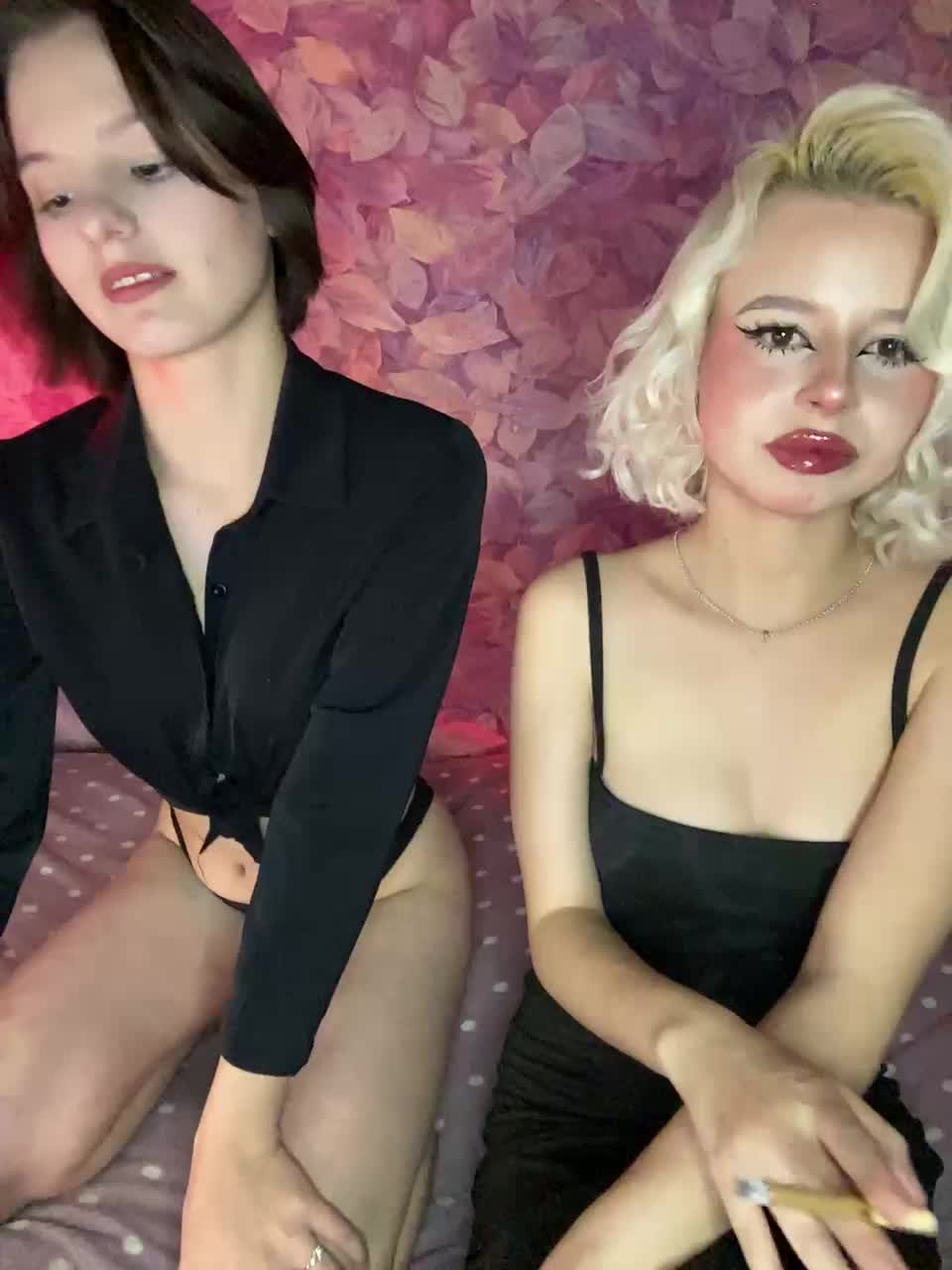 View or download file barbiek on 2024-09-20 from bongacams