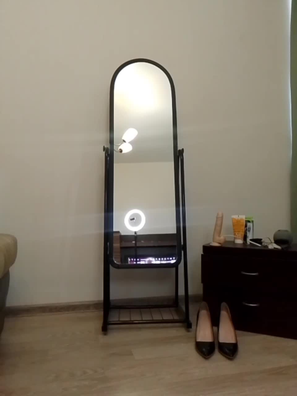 View or download file nikiloveleyre on 2024-09-21 from bongacams