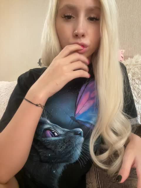 View or download file crystal1_1 on 2024-09-25 from bongacams