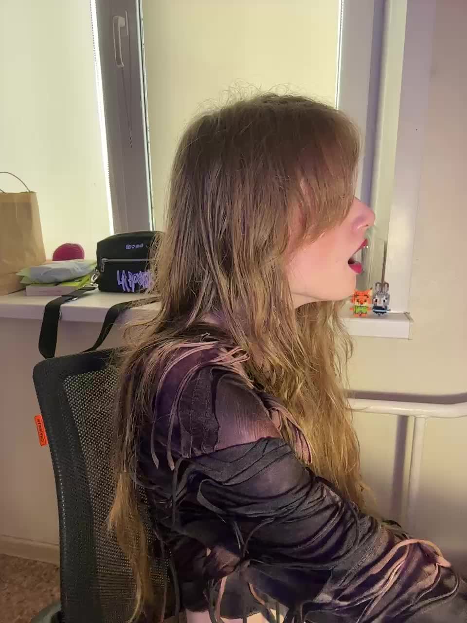 View or download file mnepohuyy on 2024-09-28 from bongacams