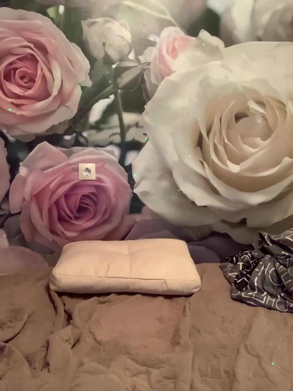 View or download file kaliss1599 on 2024-09-29 from bongacams