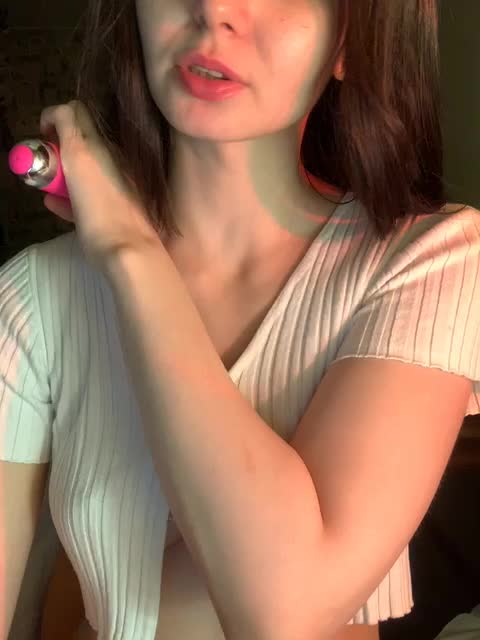 View or download file lola_li on 2024-09-29 from bongacams