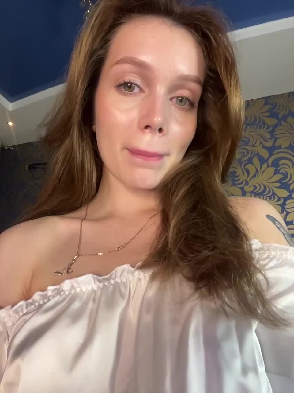 View or download file auroraangel on 2024-10-01 from bongacams