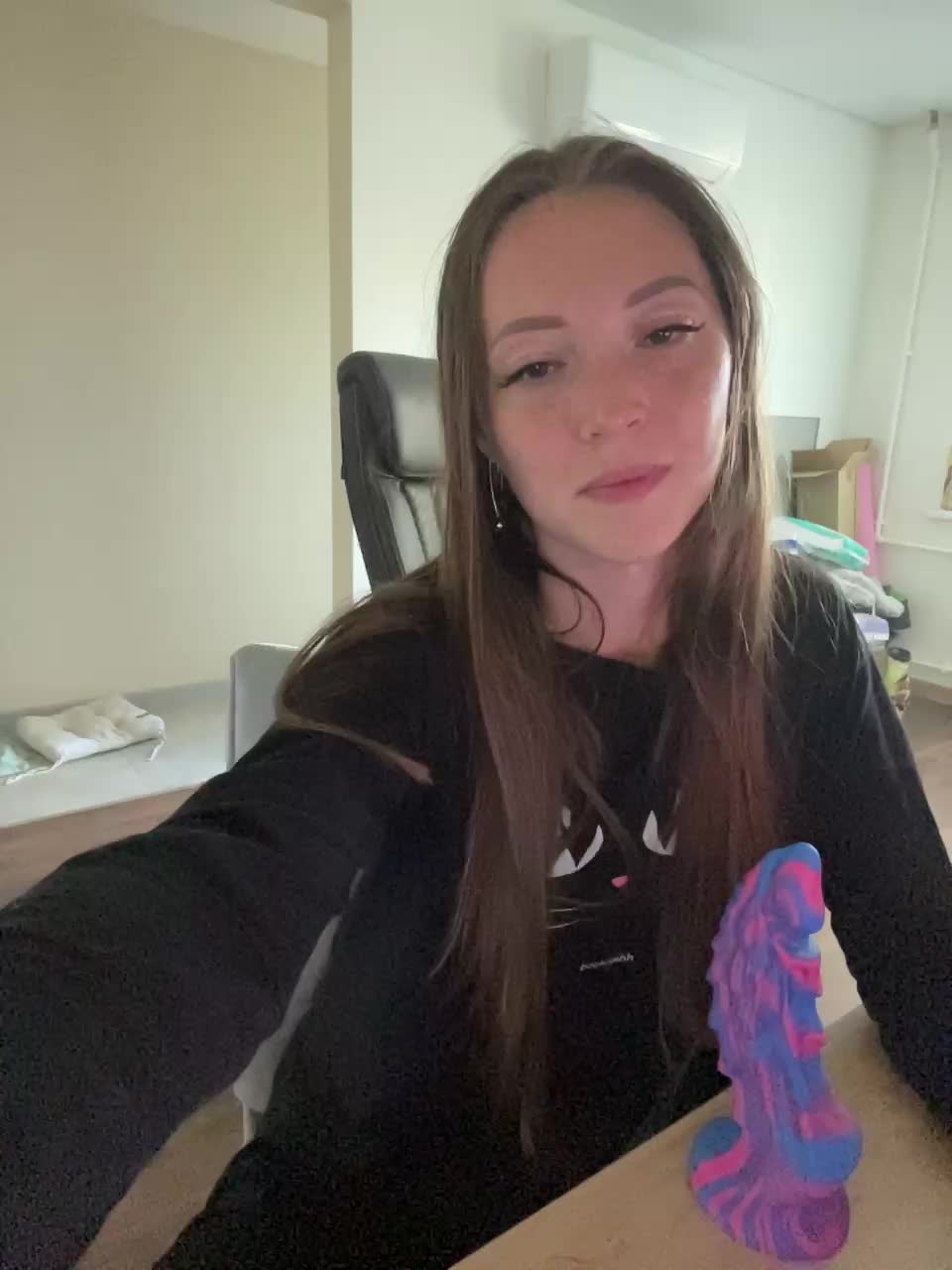 View or download file lollipop_o on 2024-10-02 from bongacams