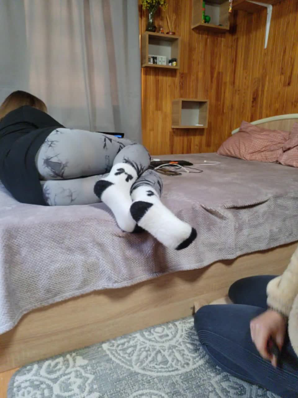 View or download file sweetlegs on 2024-10-02 from bongacams