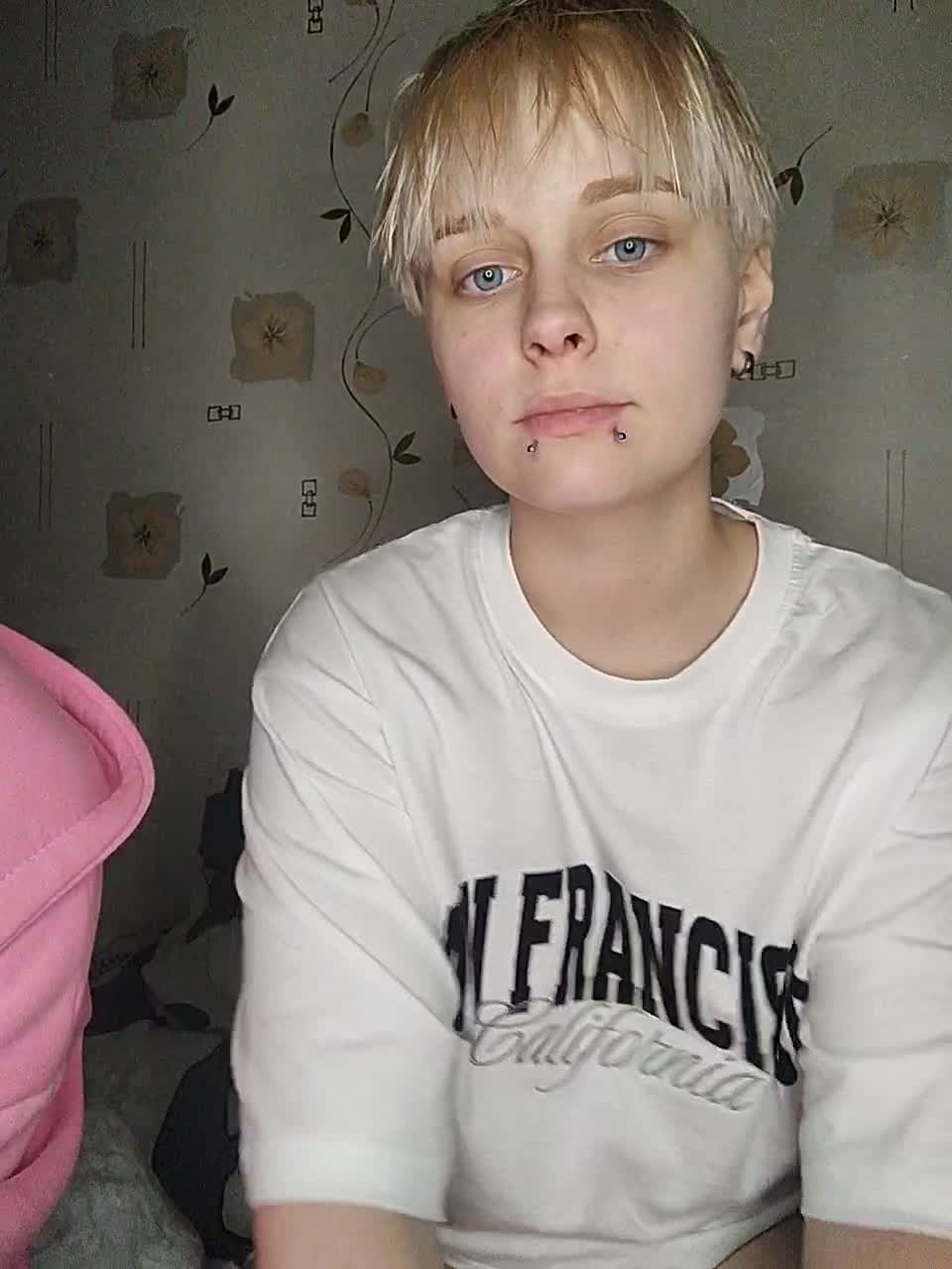 View or download file kittycolorfull on 2024-10-04 from bongacams