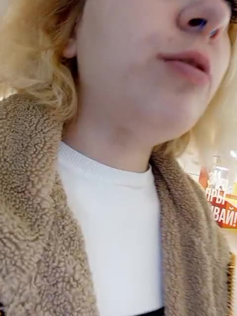 View or download file marie_outdoor on 2024-10-04 from bongacams