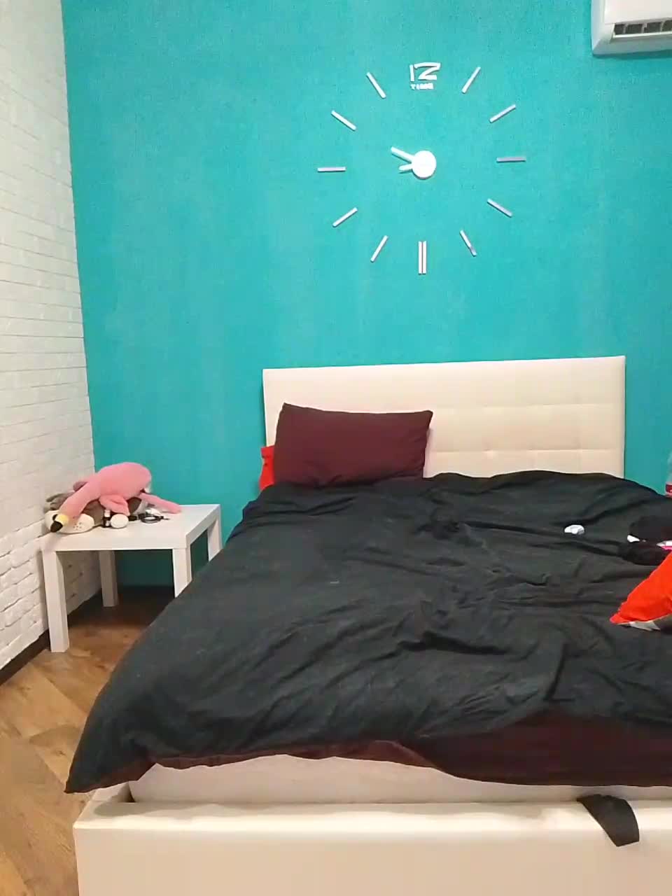 View or download file tristan_isolda on 2024-10-05 from bongacams