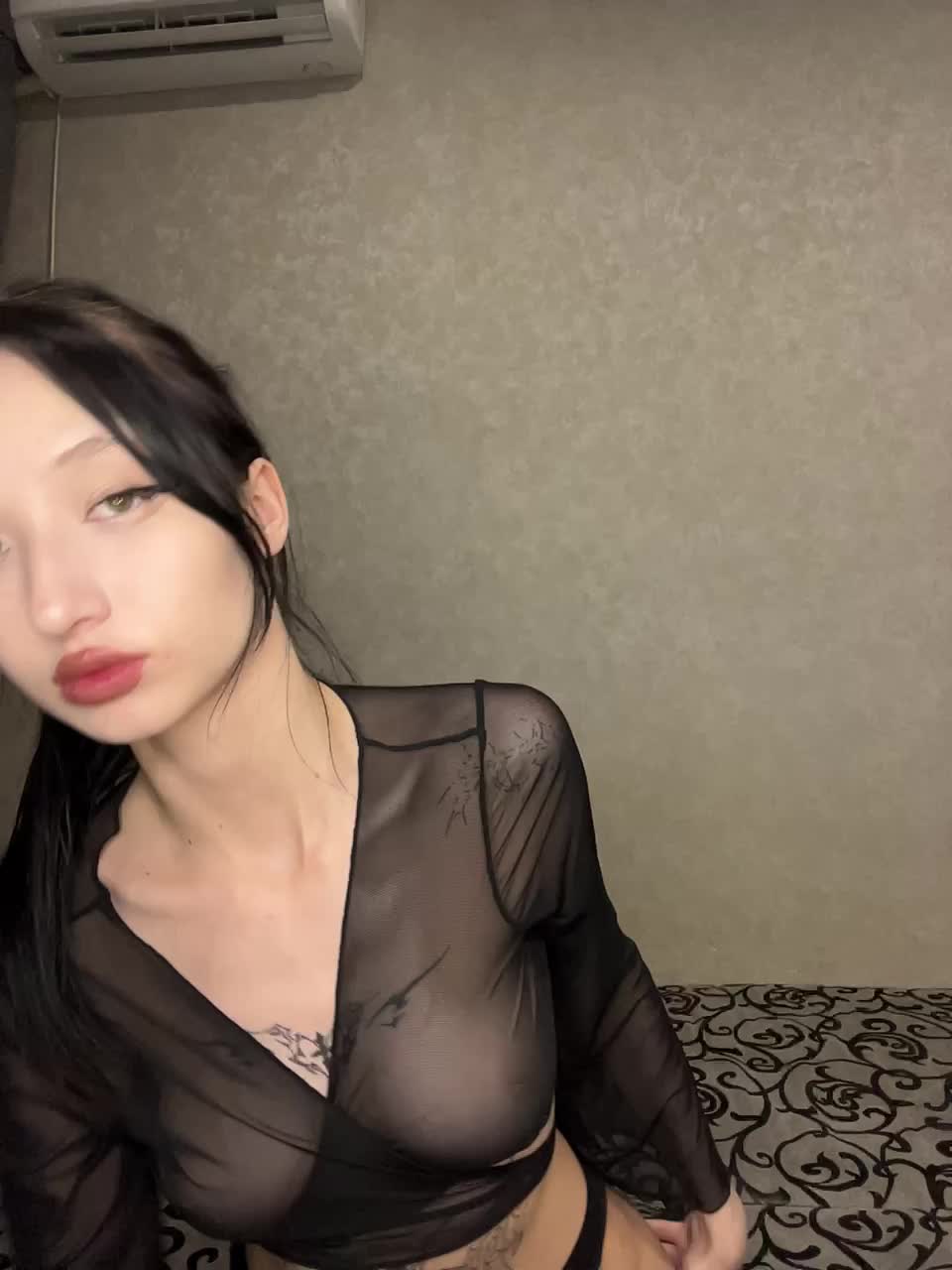 View or download file deckerson1 on 2024-10-06 from bongacams