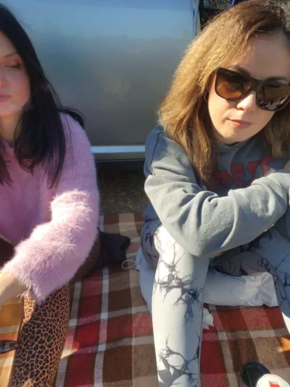 View or download file sweetlegs on 2024-10-09 from bongacams