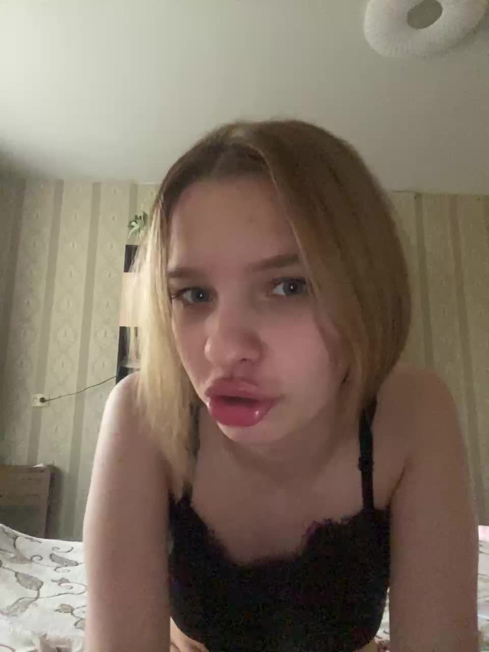 View or download file polinyshka on 2024-10-10 from bongacams