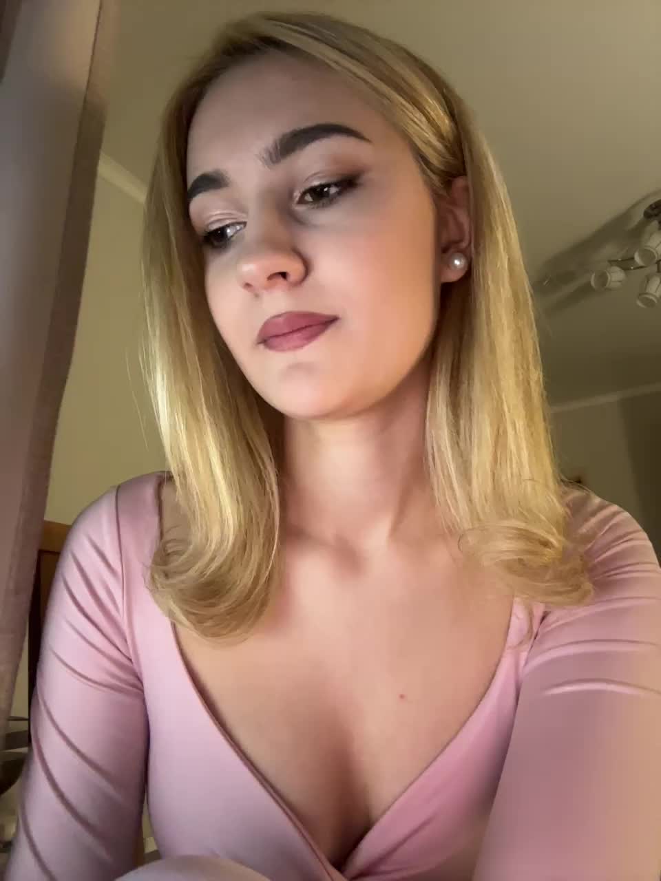 View or download file _lana_chester_ on 2024-10-12 from bongacams