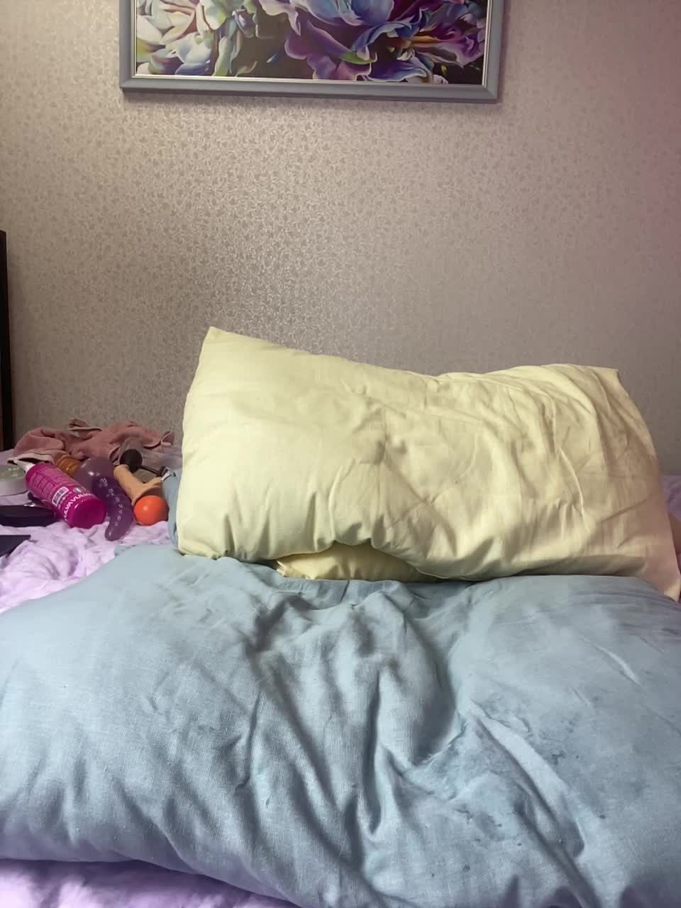 View or download file alisamaks on 2024-10-12 from bongacams