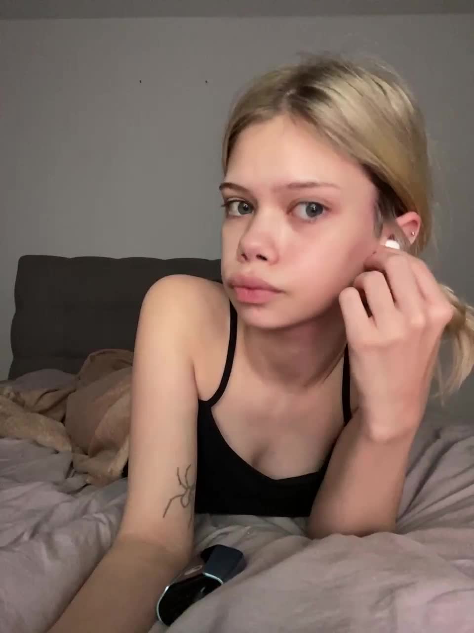 View or download file chansetolove on 2024-10-14 from bongacams