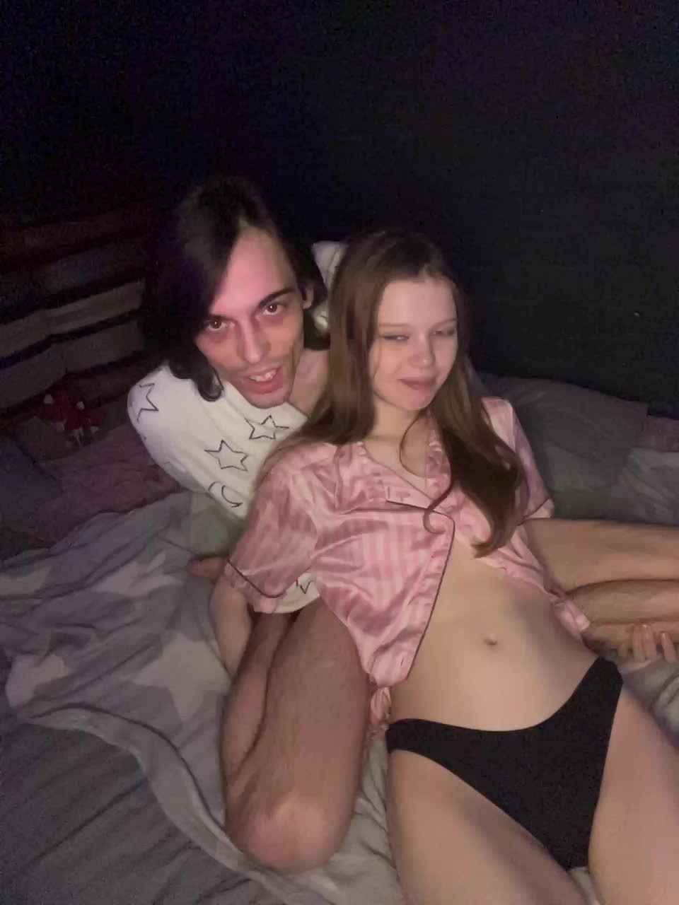 View or download file orneliyy on 2024-10-14 from bongacams