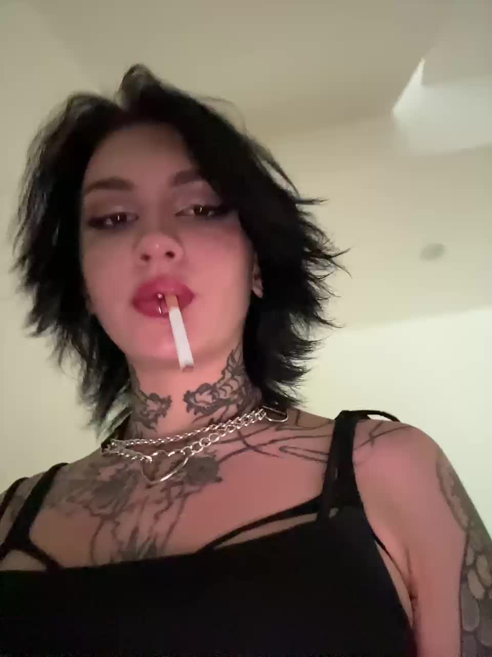 View or download file red_moon on 2024-10-14 from bongacams