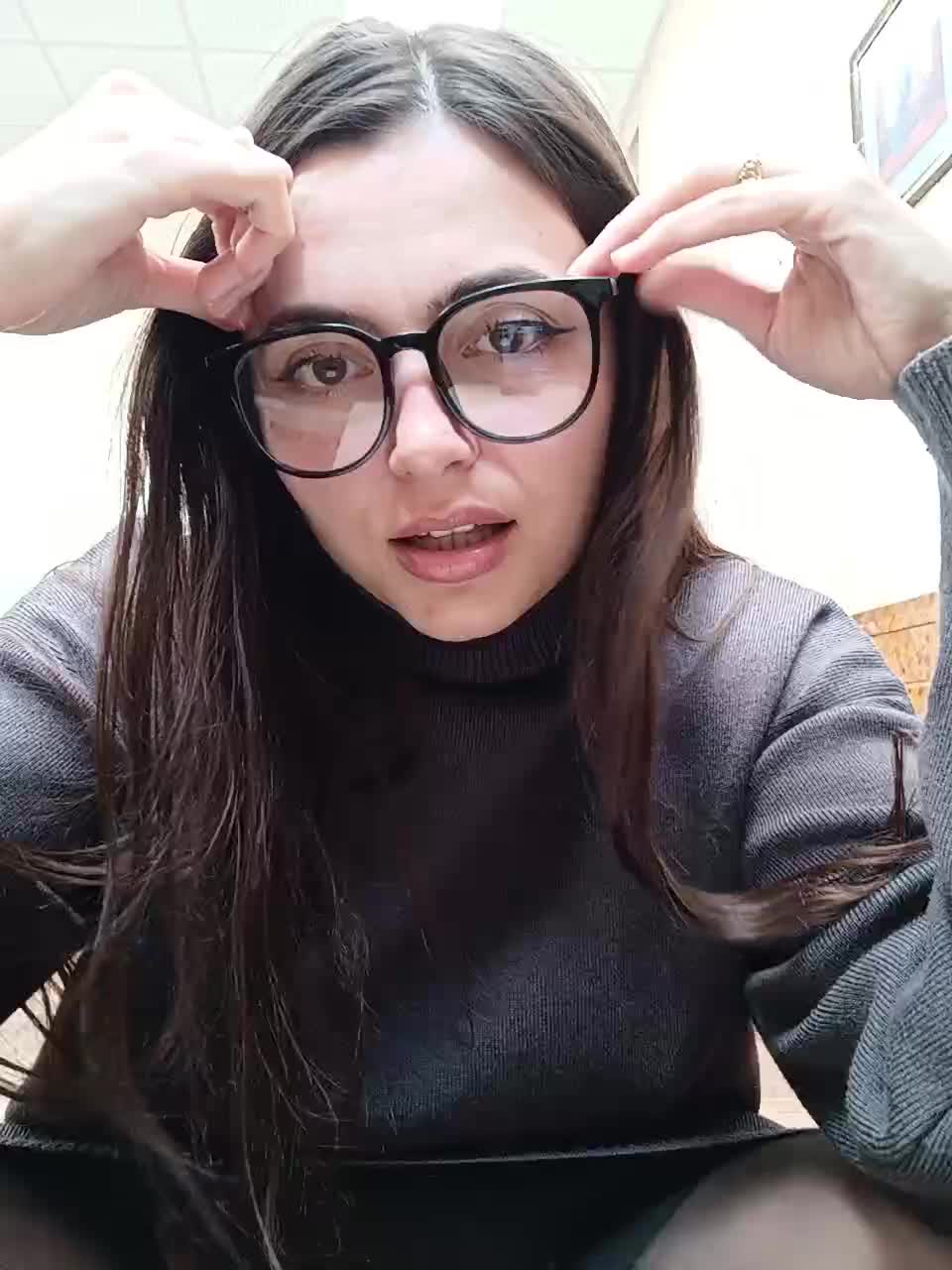 View or download file nikkysecrets on 2024-10-15 from bongacams