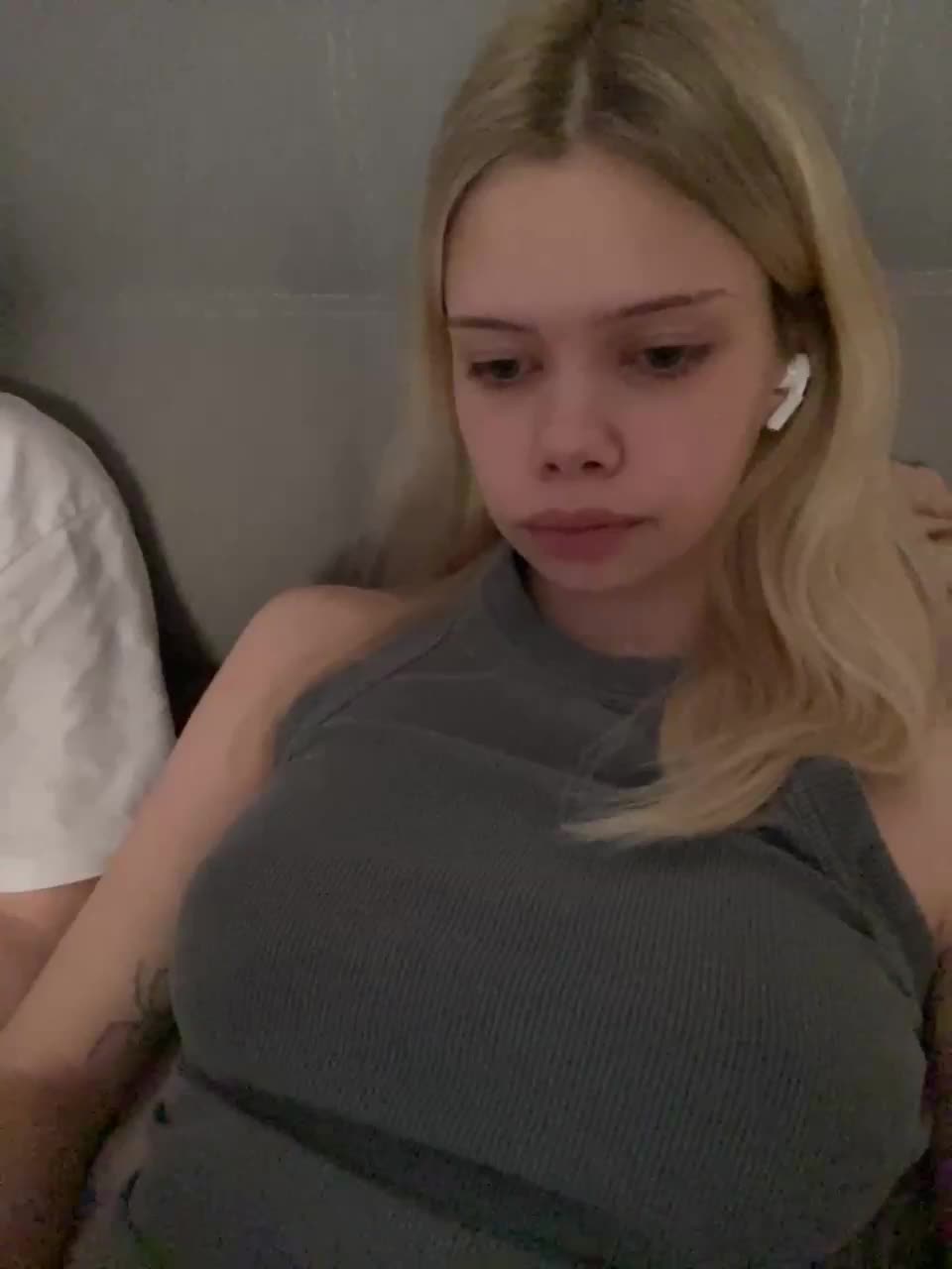 View or download file chansetolove on 2024-10-16 from bongacams