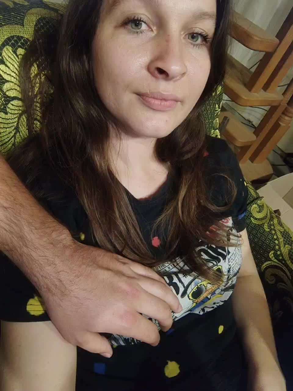 View or download file masya1996 on 2024-10-16 from bongacams