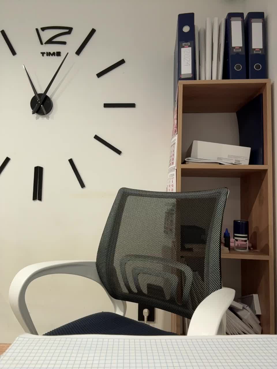 View or download file 17alisa1717 on 2024-10-17 from bongacams