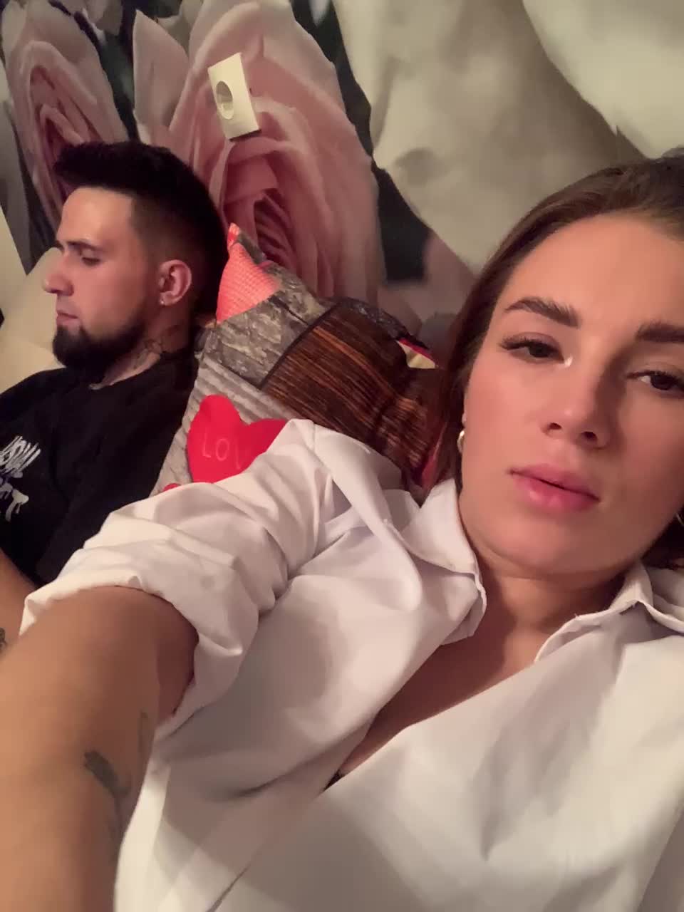 View or download file kaliss1599 on 2024-10-17 from bongacams