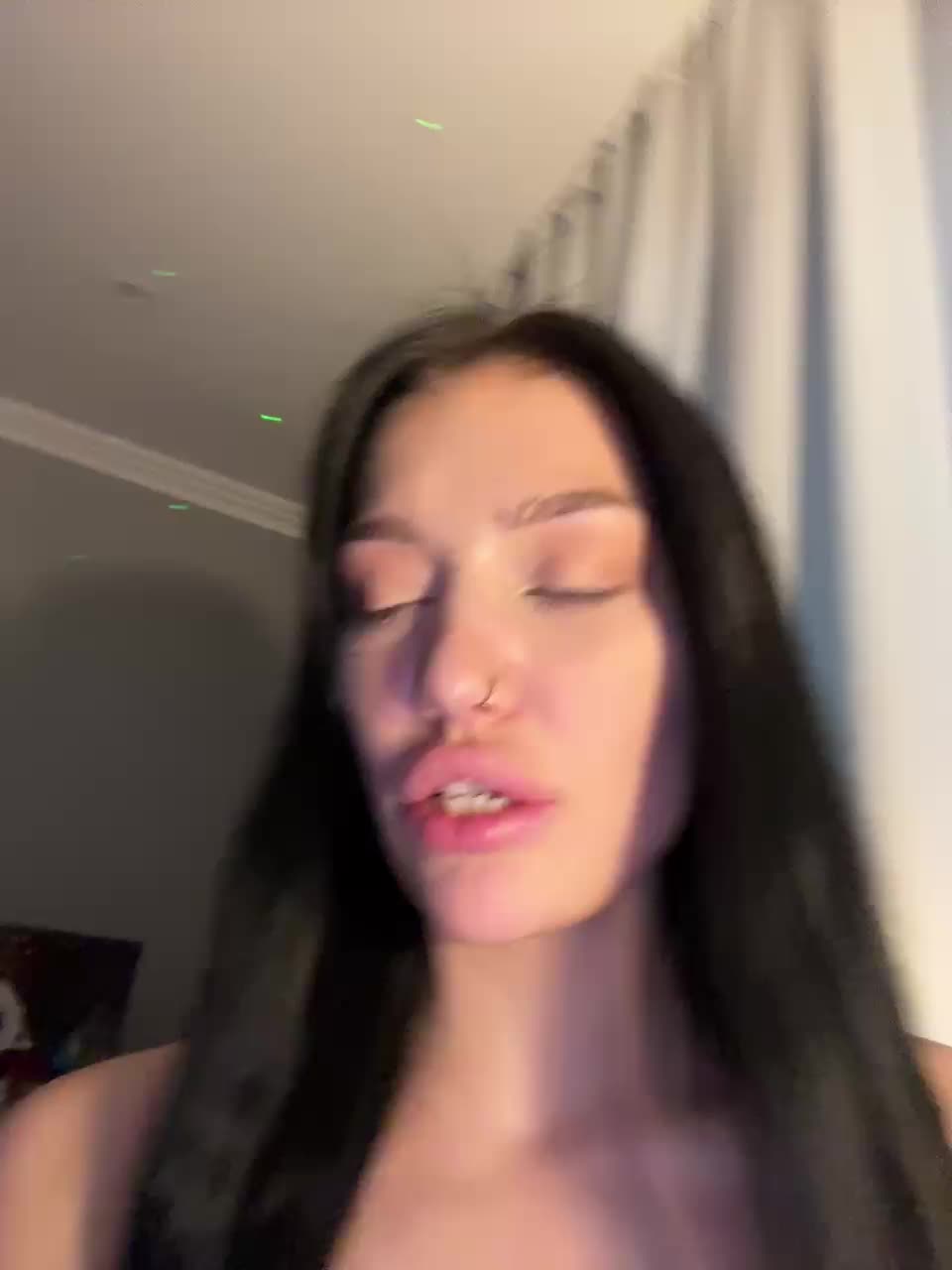 View or download file mollyandkelly on 2024-10-17 from bongacams