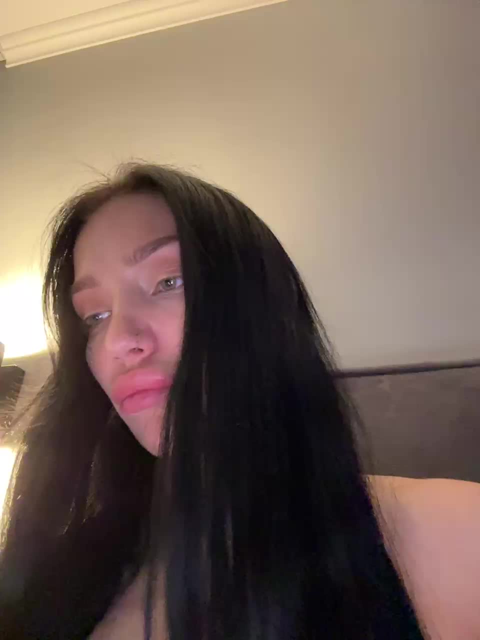 View or download file mollyandkelly on 2024-10-17 from bongacams