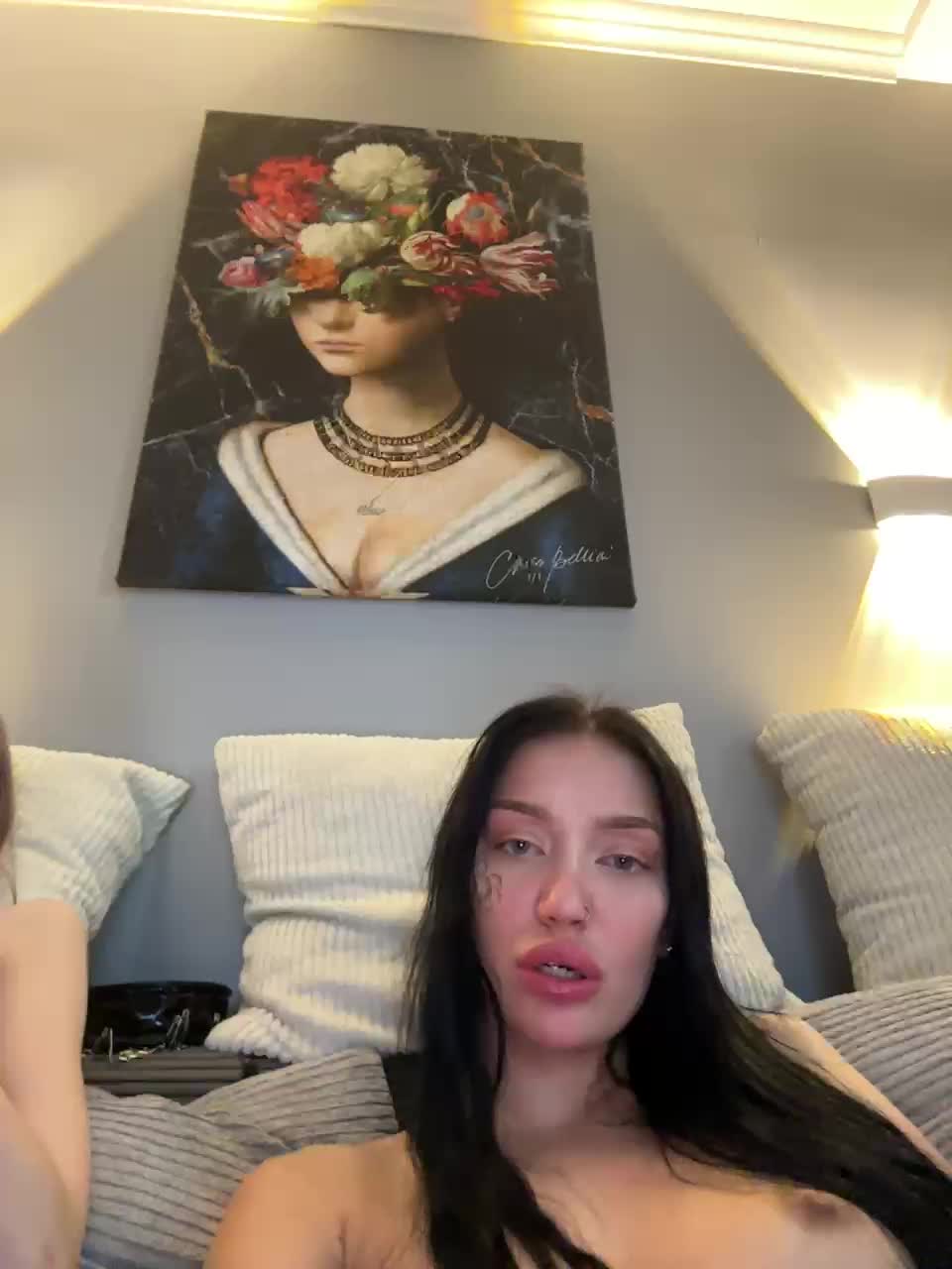 View or download file mollyandkelly on 2024-10-17 from bongacams