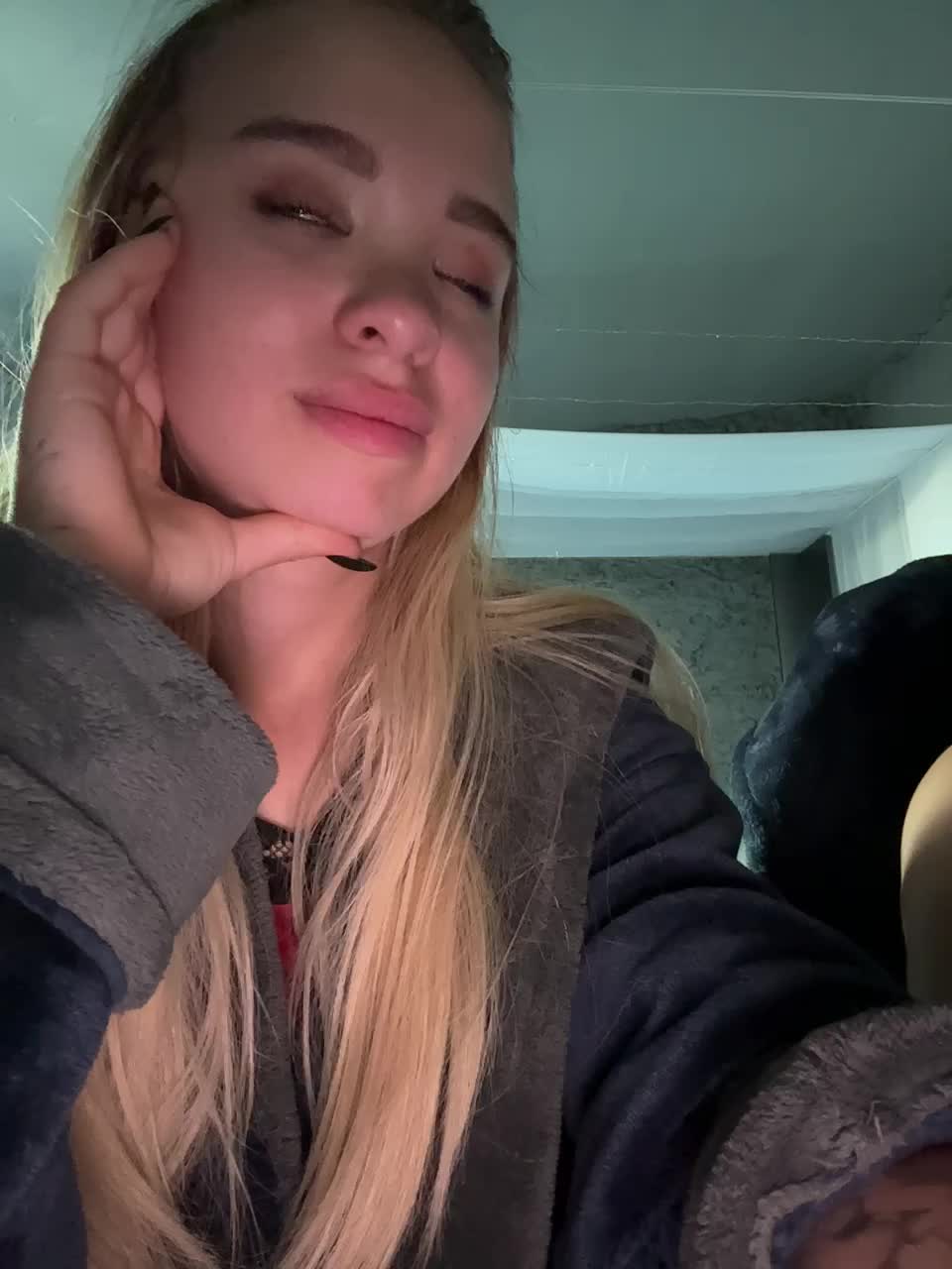 View or download file xkery on 2024-10-17 from bongacams