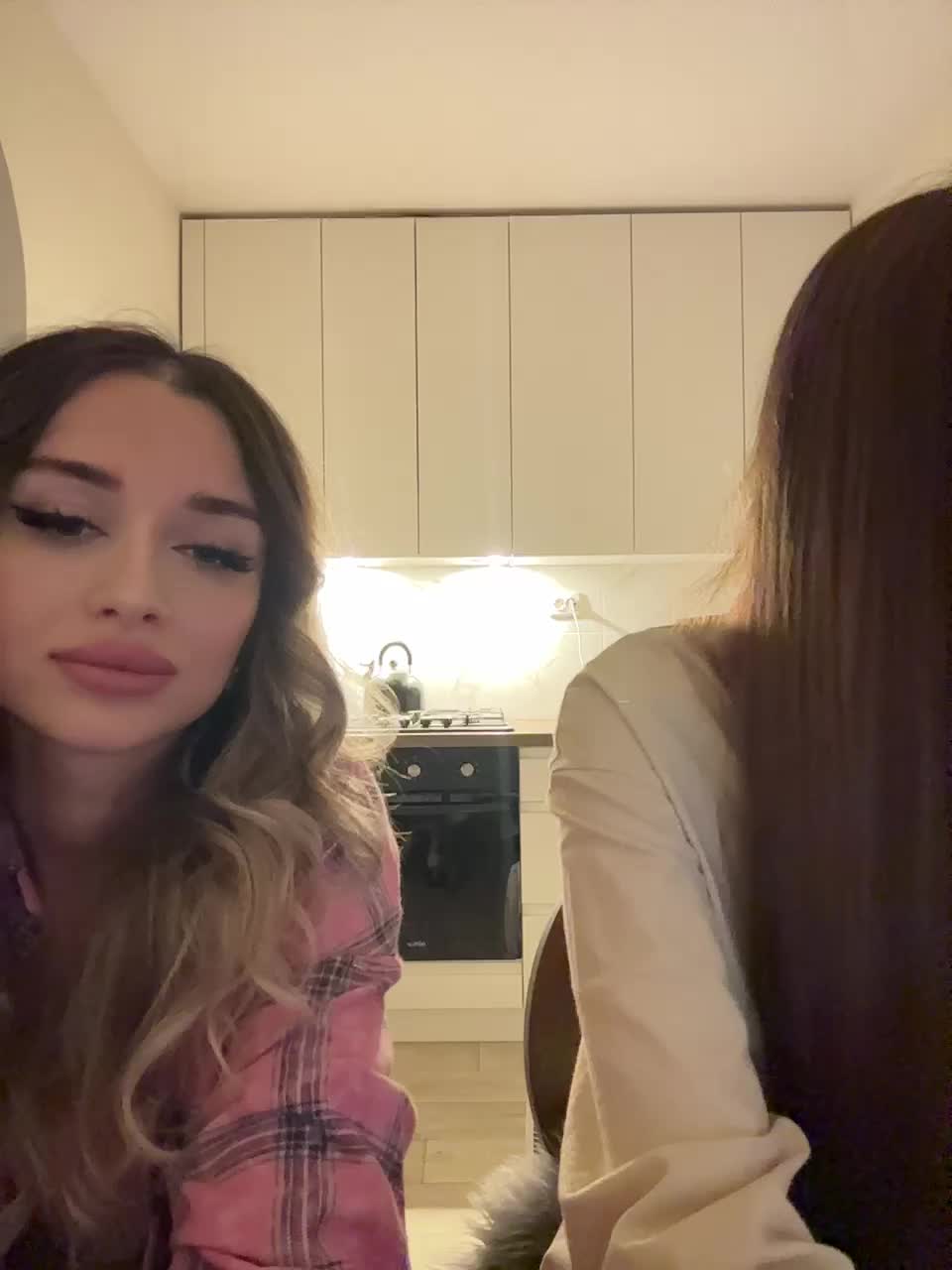 View or download file emilyandmira on 2024-10-18 from bongacams