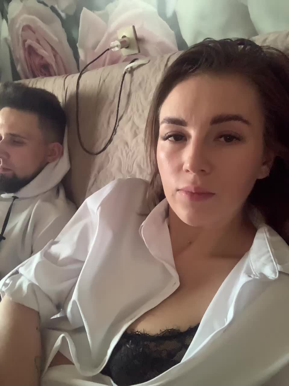 View or download file kaliss1599 on 2024-10-18 from bongacams