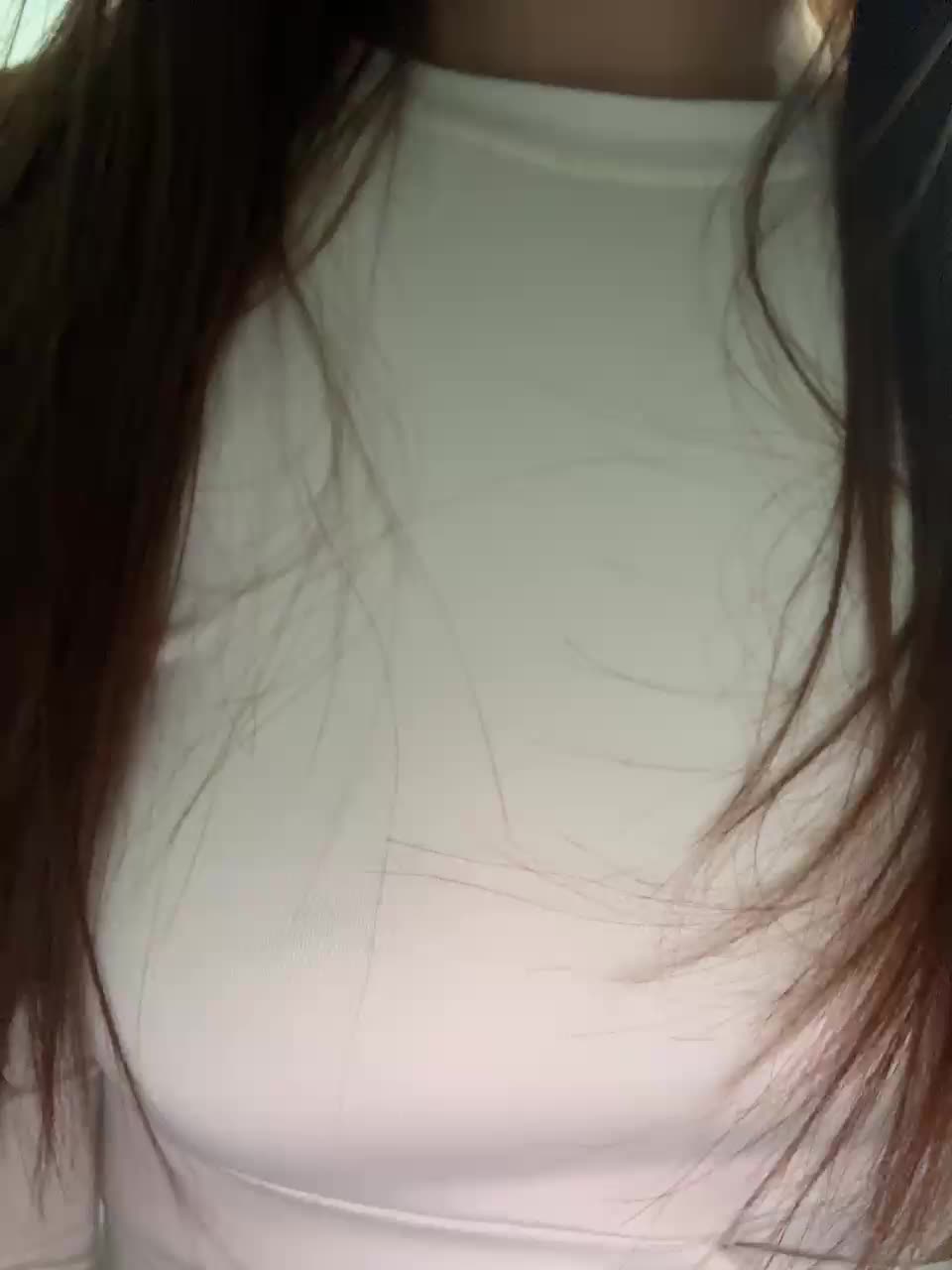 View or download file alliina_leee on 2024-10-19 from bongacams