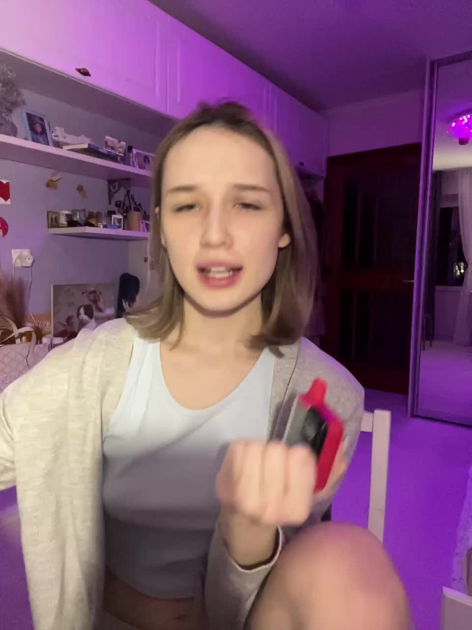 View or download file hor_neyj0zy on 2024-10-19 from bongacams