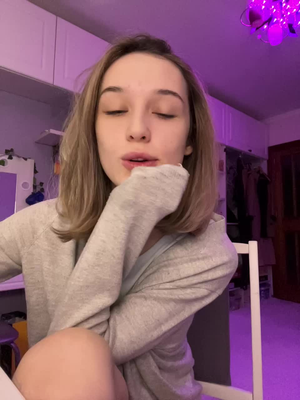 View or download file hor_neyj0zy on 2024-10-19 from bongacams