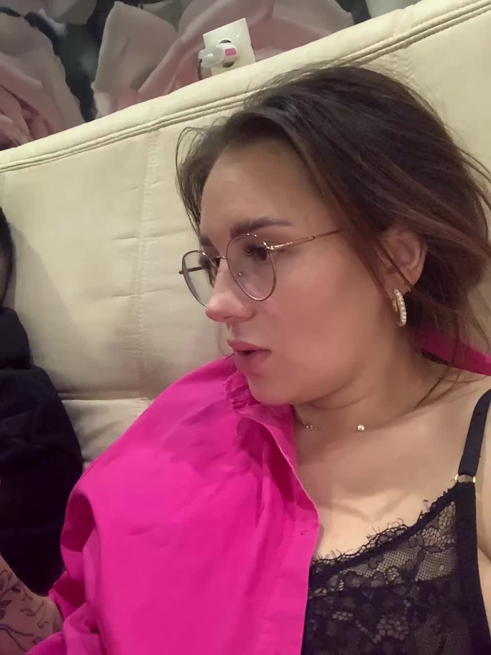 View or download file kaliss1599 on 2024-10-19 from bongacams