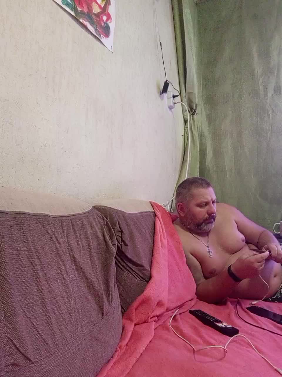 View or download file kissmabont on 2024-10-19 from bongacams