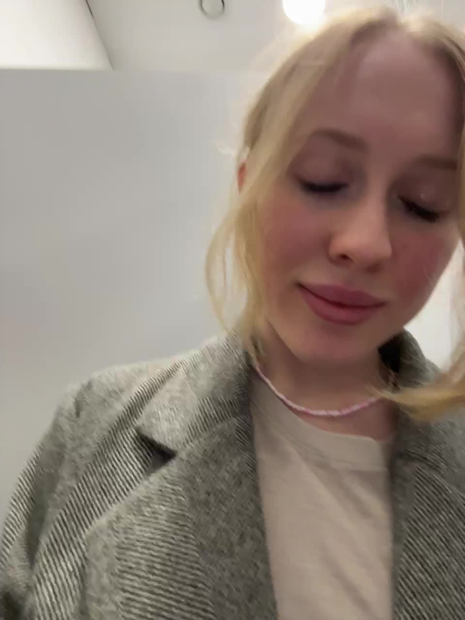 View or download file likachkaa on 2024-10-19 from bongacams