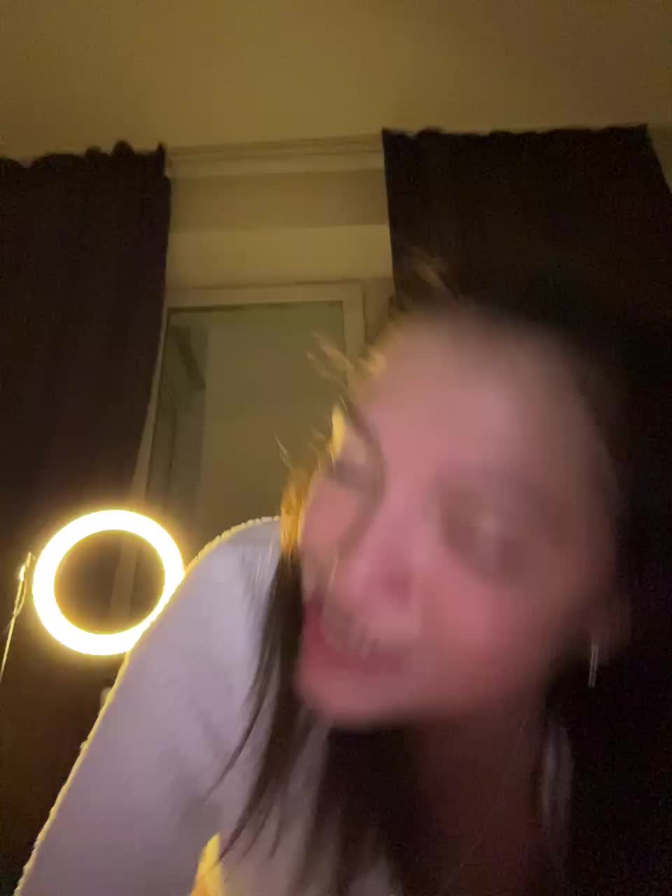 View or download file 1dory1 on 2024-10-20 from bongacams