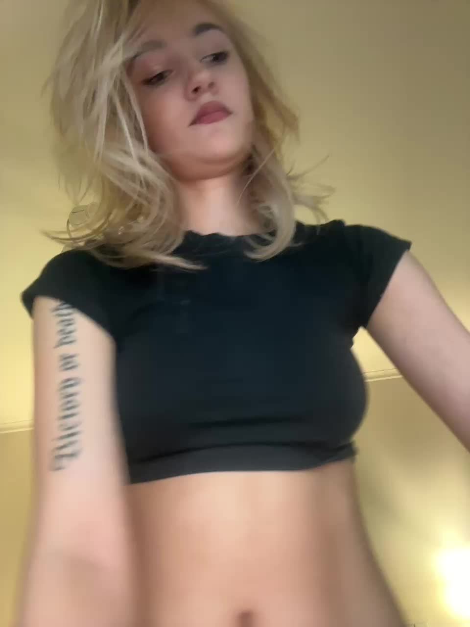 View or download file _lana_chester_ on 2024-10-20 from bongacams