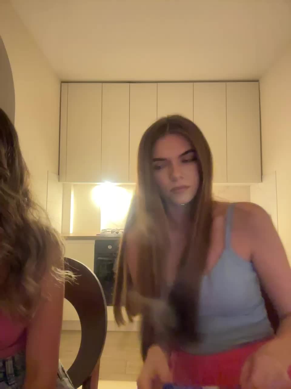 View or download file emilyandmira on 2024-10-20 from bongacams