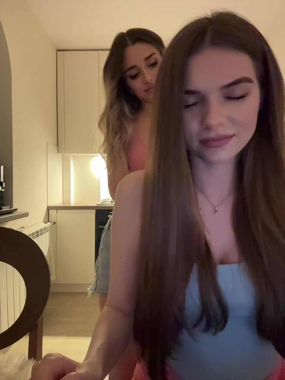 View or download file emilyandmira on 2024-10-20 from bongacams