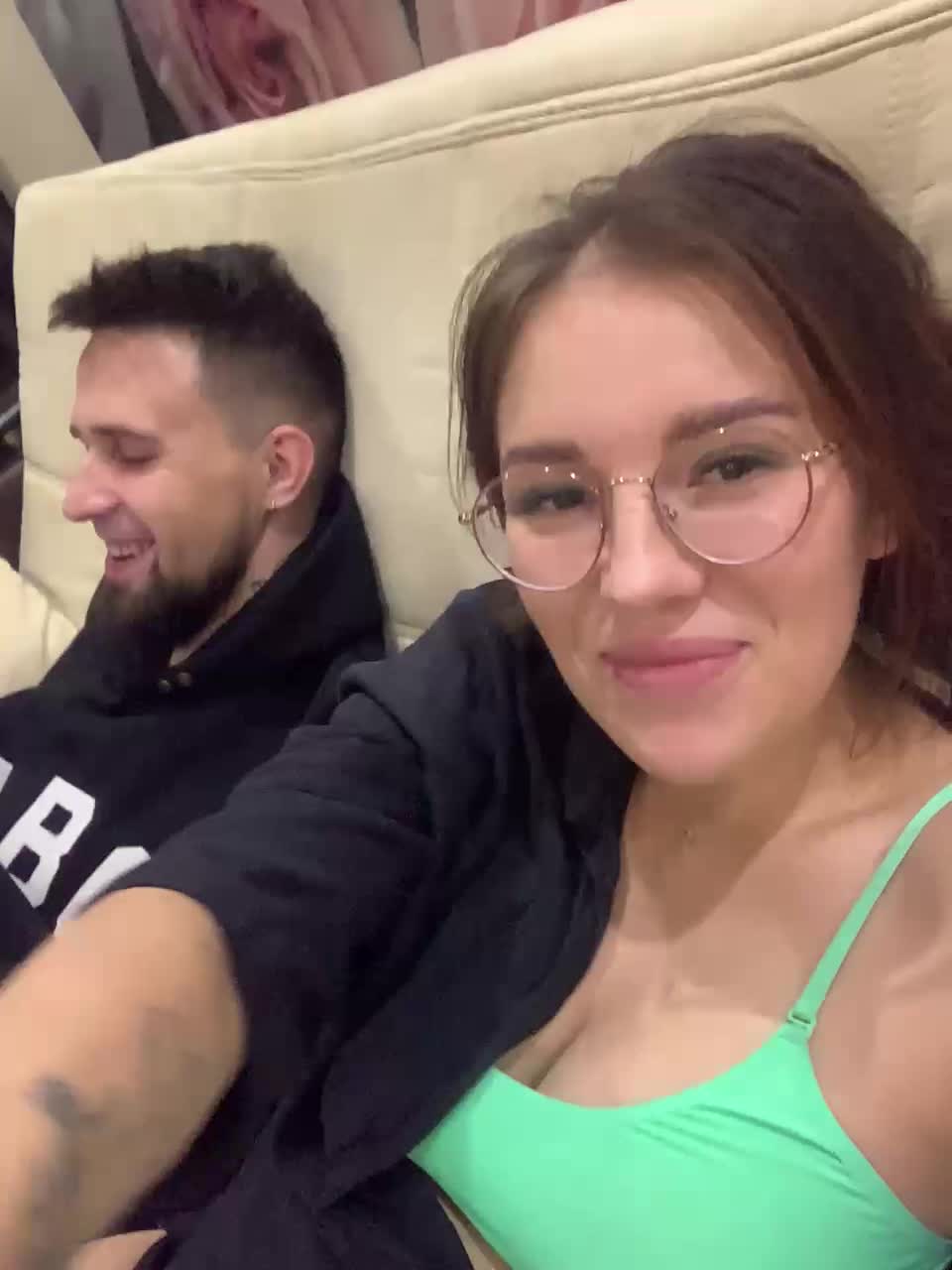 View or download file kaliss1599 on 2024-10-20 from bongacams