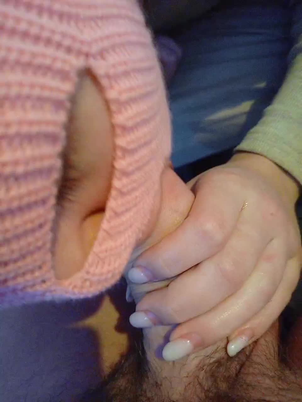 View or download file markandhella on 2024-10-20 from bongacams