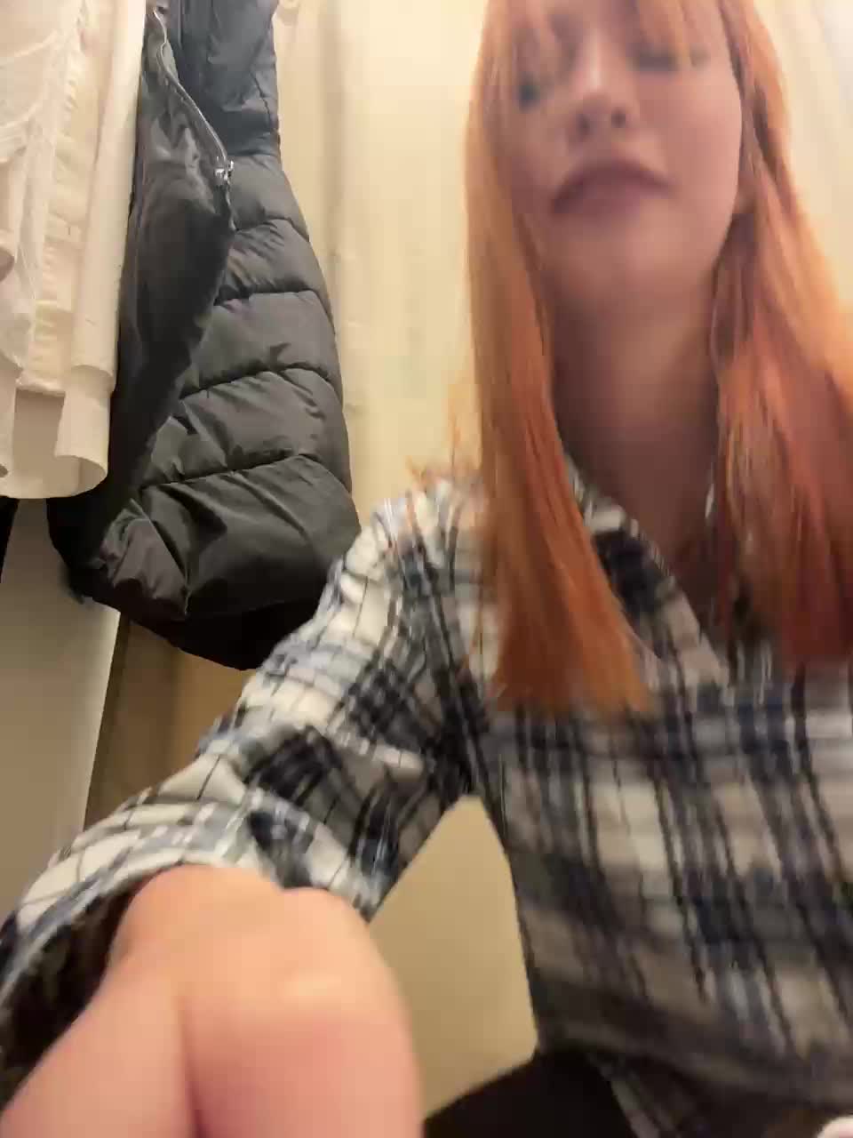 View or download file christi_candy on 2024-10-22 from bongacams