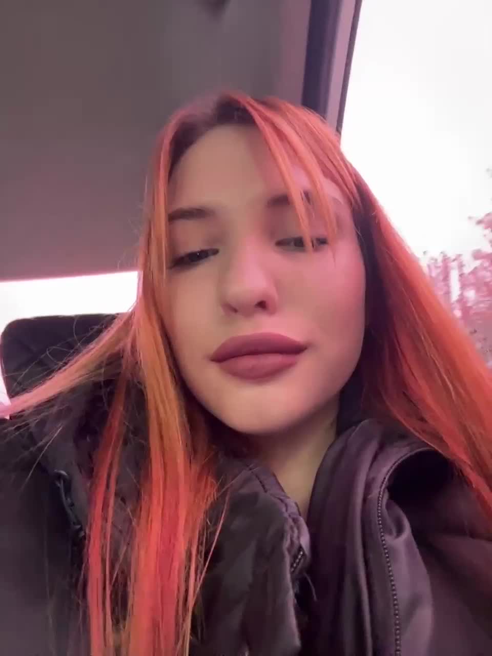 View or download file christi_candy on 2024-10-22 from bongacams