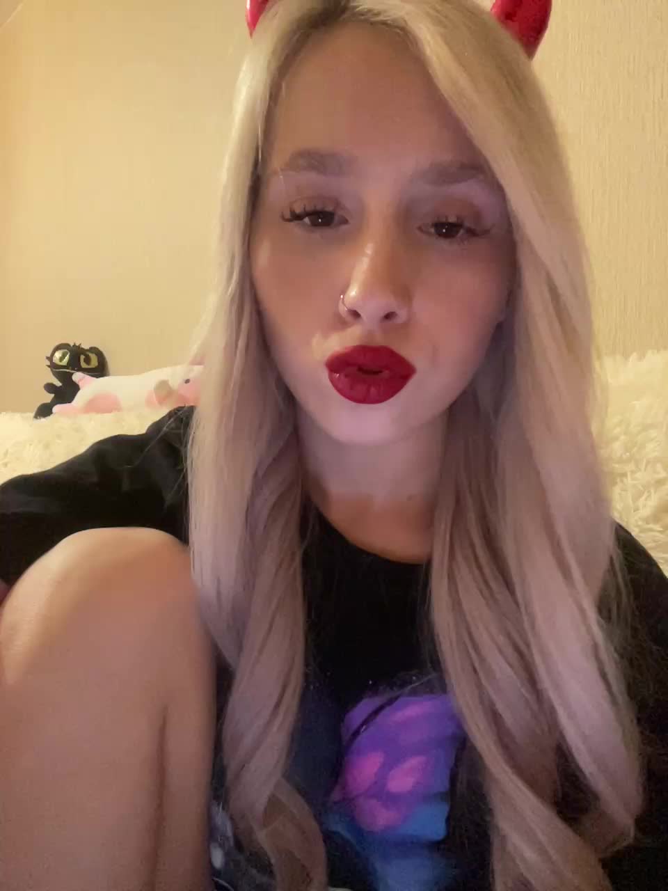 View or download file crystal1_1 on 2024-10-22 from bongacams