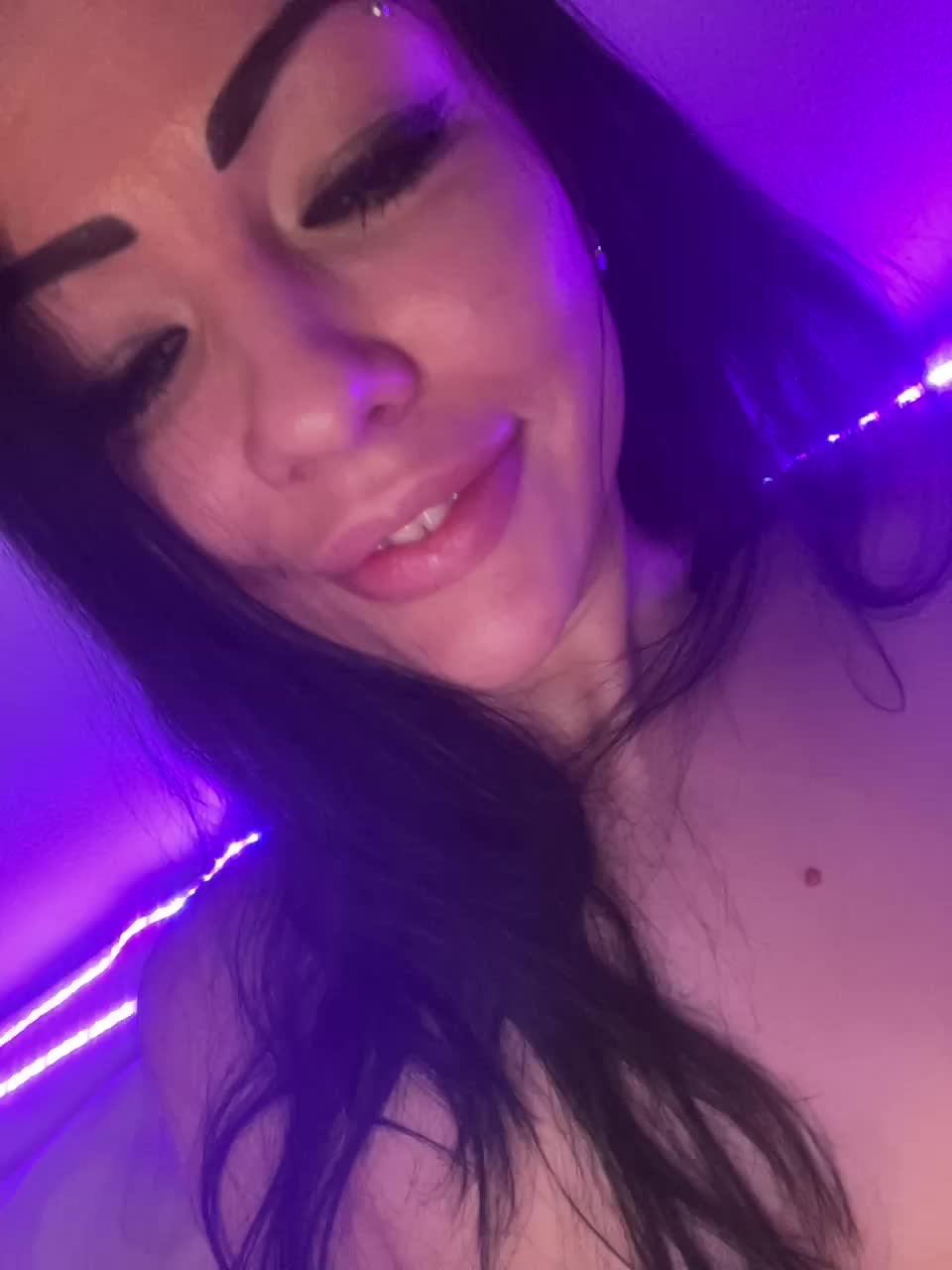 View or download file ladycharmer on 2024-10-22 from bongacams