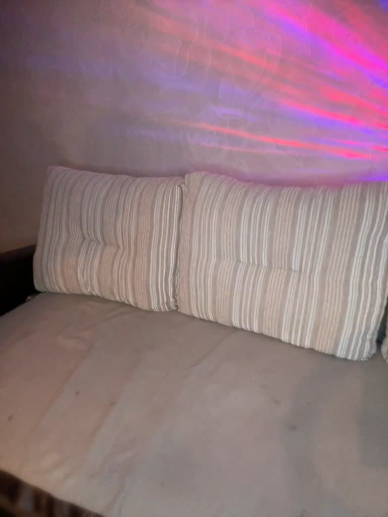 View or download file mirbezumia on 2024-10-22 from bongacams