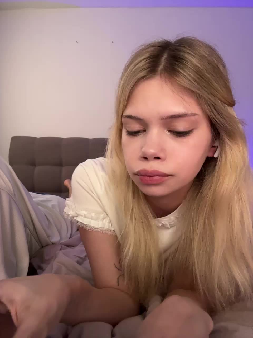 View or download file chansetolove on 2024-10-23 from bongacams